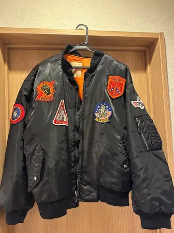 블랙 MA-1 플라이트 자켓 패치 포함