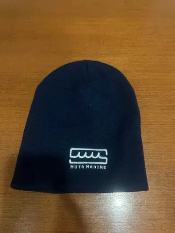 muta 무타 포인트 로고 니트 캡