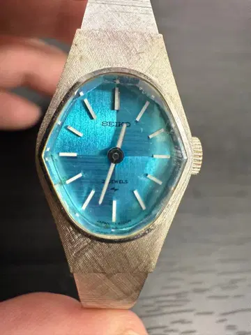작동품 SEIKO 수동 와인딩 빈티지 파랑 다이얼 11-8240