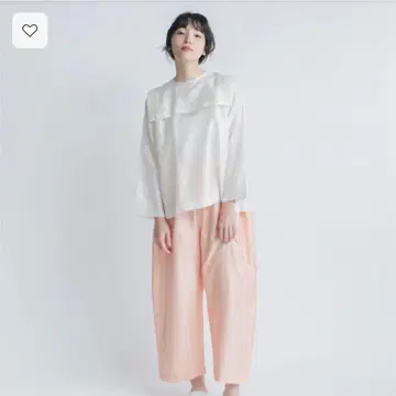 [ BUNON ] 백 버튼 세일러 블라우스