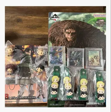 제일복권 진격의 거인 수염의 거인 리바이 세트