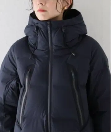 데상트 얼터레인 MIZUSAWA DOWN OVERSIZED JACKET