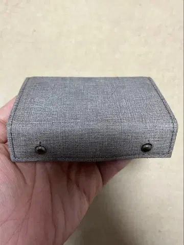 엠피우 밀레폴리에 쿠아드레티 한정 컬러 피온보