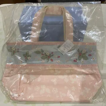 WEDGWOOD 와일드 스트로베리 토트백