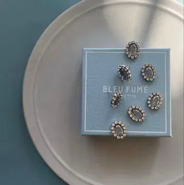 BLEU FUME 블루퓨메 / Clear Bleu pierce