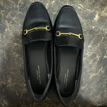 유나이티드 애로우즈 그린 라벨 로퍼 블랙