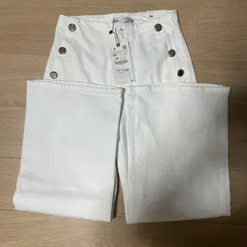 버튼 달린 하이웨스트 데님 34