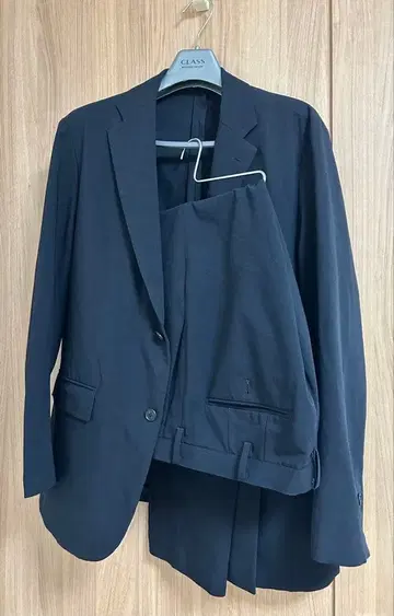 UNIQLO 네이비 감동 자켓 & 감동 팬츠 세트 XL