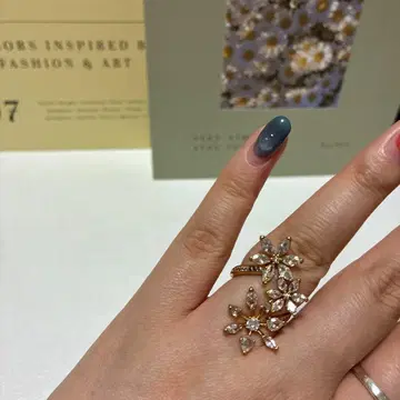 꽃 모티브 엘레강트 반지