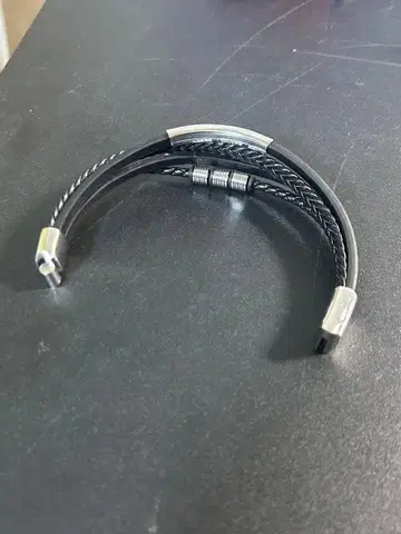 SERASAR 뜨개질 가죽 팔찌