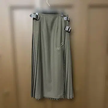 O'NEIL of DUBLIN 올리브 그린 플리츠 롱 스커트