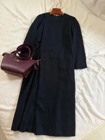 가을/겨울 모델 투모로우랜드 컬렉션 원피스