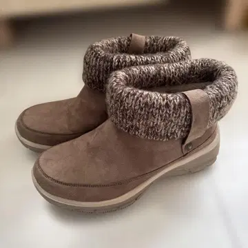 스케쳐스 24cm 메모리폼 보아 숏 부츠