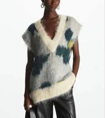 cos V넥 니트 베스트