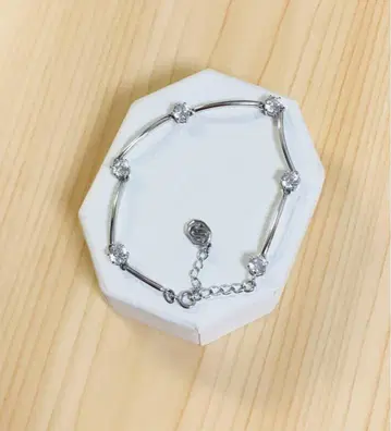 스와로브스키 Swarovski Constella 뱅글