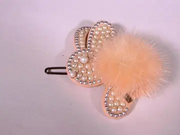 Alexandre 토끼형 펄 폼폼 퍼 헤어핀
