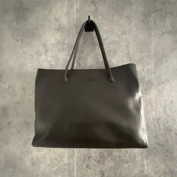 마가렛호웰 블랙 가죽 토트백