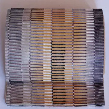 뜨개질 디자인의 그라데이션 캐주얼 오비