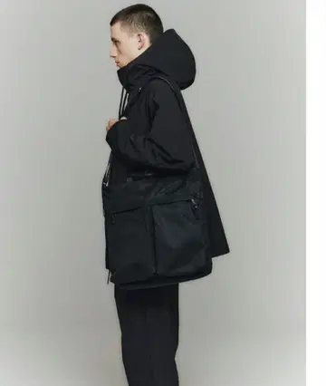 새상품 UNTRACK CITY 토트 벤타일