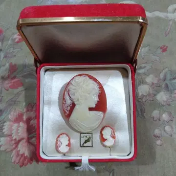카메오 디자인 브로치와 귀찌 세트