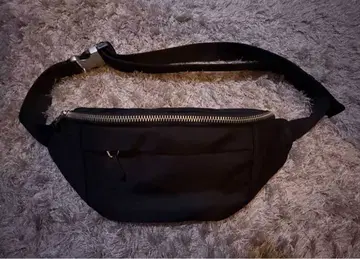 ZARA 블랙 바디백