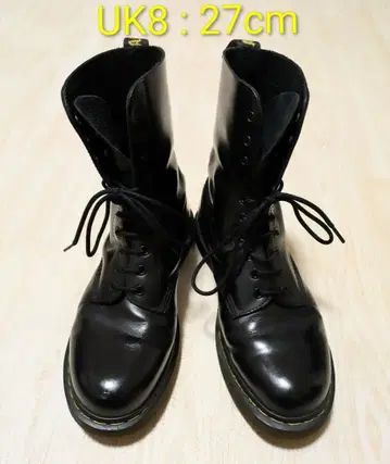 [ 새상품급 ] 닥터마틴 10홀