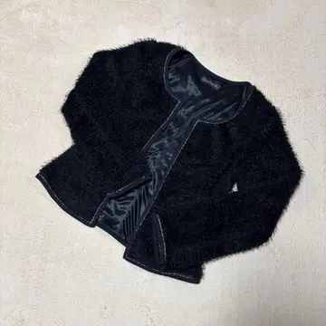 [새상품급] L'EST ROSE 하프 자켓 블랙