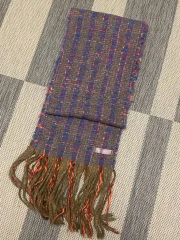 Des pres 보라색과 오렌지색 스트라이프 머플러