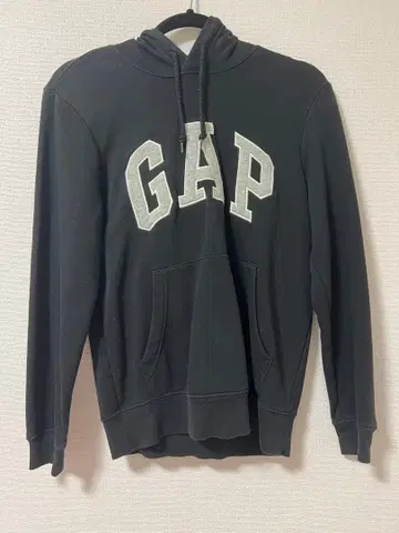 GAP 블랙 로고 후드티