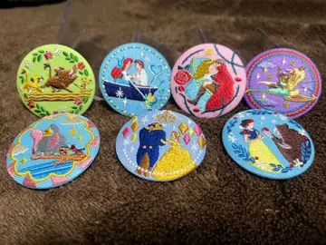 Disney 자수 캔뱃지 세트