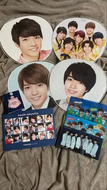 아이돌 부채 4개 세트 달력 포함