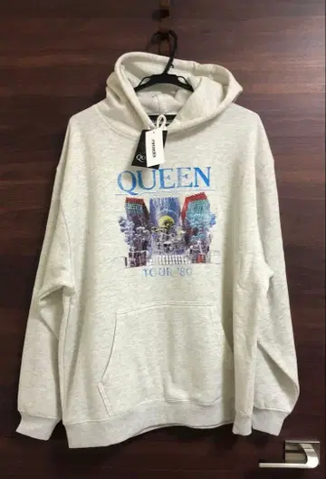 미사용 택 포함 퀸 후드티 L QUEEN TOUR 80's