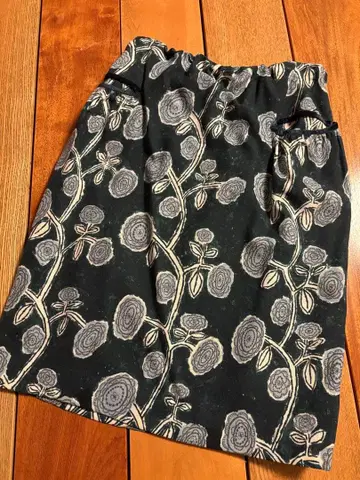 미나 페르호넨 지아르디노 미디 스커트