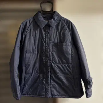 ANYA HINDMARCH x UNIQLO 네이비 다운 자켓