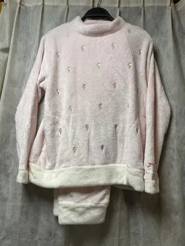 [미사용 새상품] 룸웨어 셋업