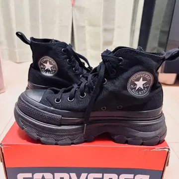 인기 CONVERSE 통굽 하이컷 스니커즈 올 블랙
