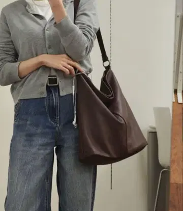 russet 소프트 가죽 원 숄더백 브라운