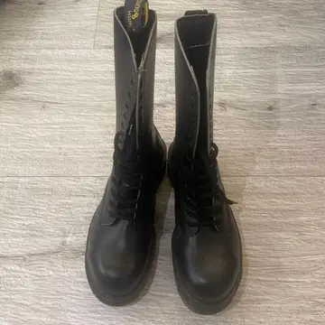 Dr.Martens 닥터마틴 14홀 부츠 25cm