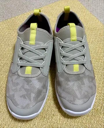 커브스 Slip-on 신발 그레이지 24.0cm