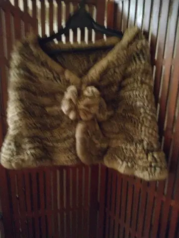 레츠키 케이프, 브라운 계열, 폭신폭신 케이프