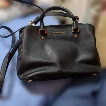 MICHAEL KORS 블랙 숄더백 구매 전 댓글 부탁드립니다