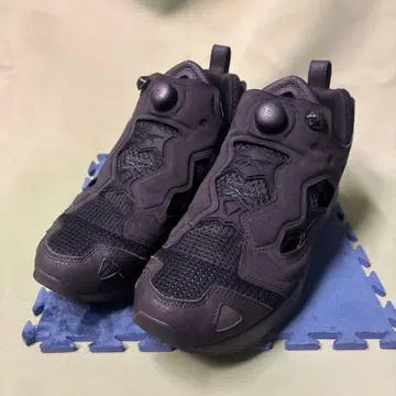 리복 인스타펌프 퓨리 블랙