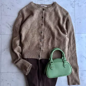 새상품급 플라주 캐시미어 실크 혼방 크루넥 가디건 프리 카멜