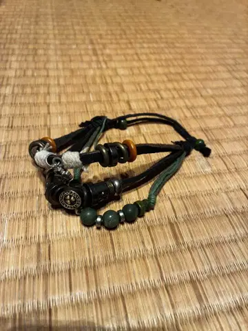 아일랜드 가죽 돌 팔찌