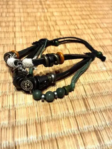 아일랜드 가죽과 돌 팔찌