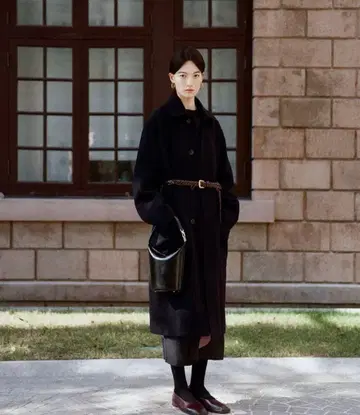 [ 새상품 ] TOUT Y EST SAC TONNEAU SMALL