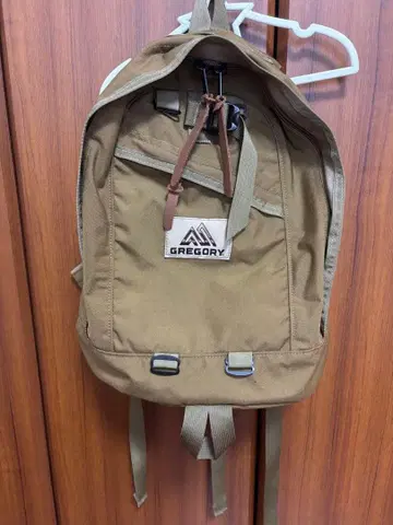 GREGORY 그레고리 파인 데이 V2 코요테 18L