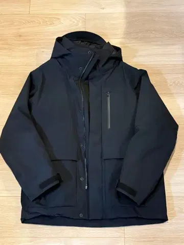 UNIQLO 블랙 다운 자켓 M 사이즈