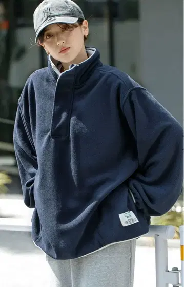 DISCUS 플리스 하프 지퍼 RAGEBLUE