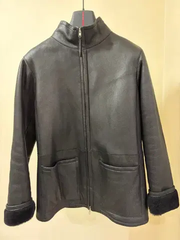 [ 시착만 한 상품 ] 에네스베 무스탕 코트